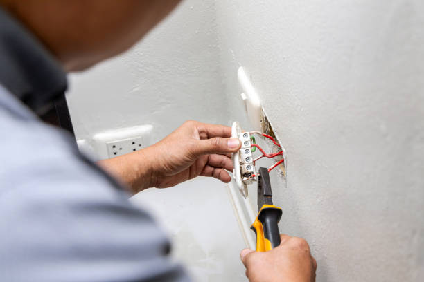 Best Local Electrician Companies  in Center Moriches, NY